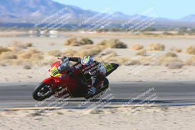 media/Jan-10-2025-CVMA Friday Practice (Fri) [[489e0da257]]/Group 4 and Trackday/Session 2 (Turn 4 Inside)/